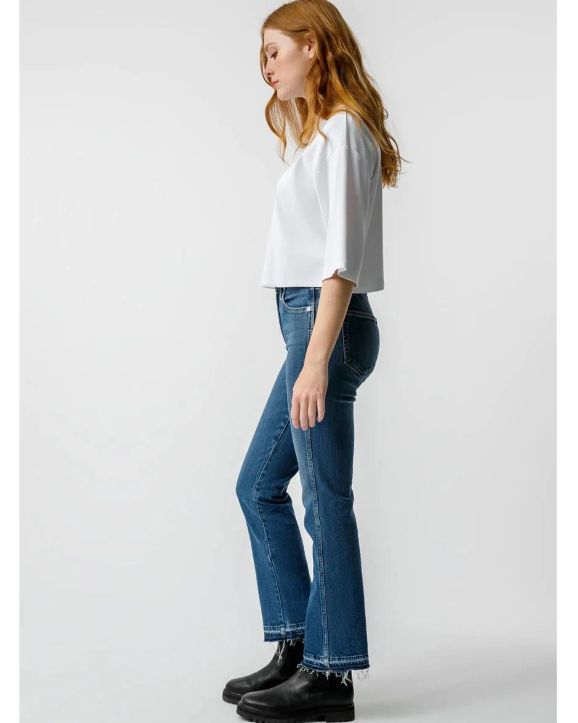 amo_bella_crop_crush_1.webp Denim | AMO Bella Crop Crush