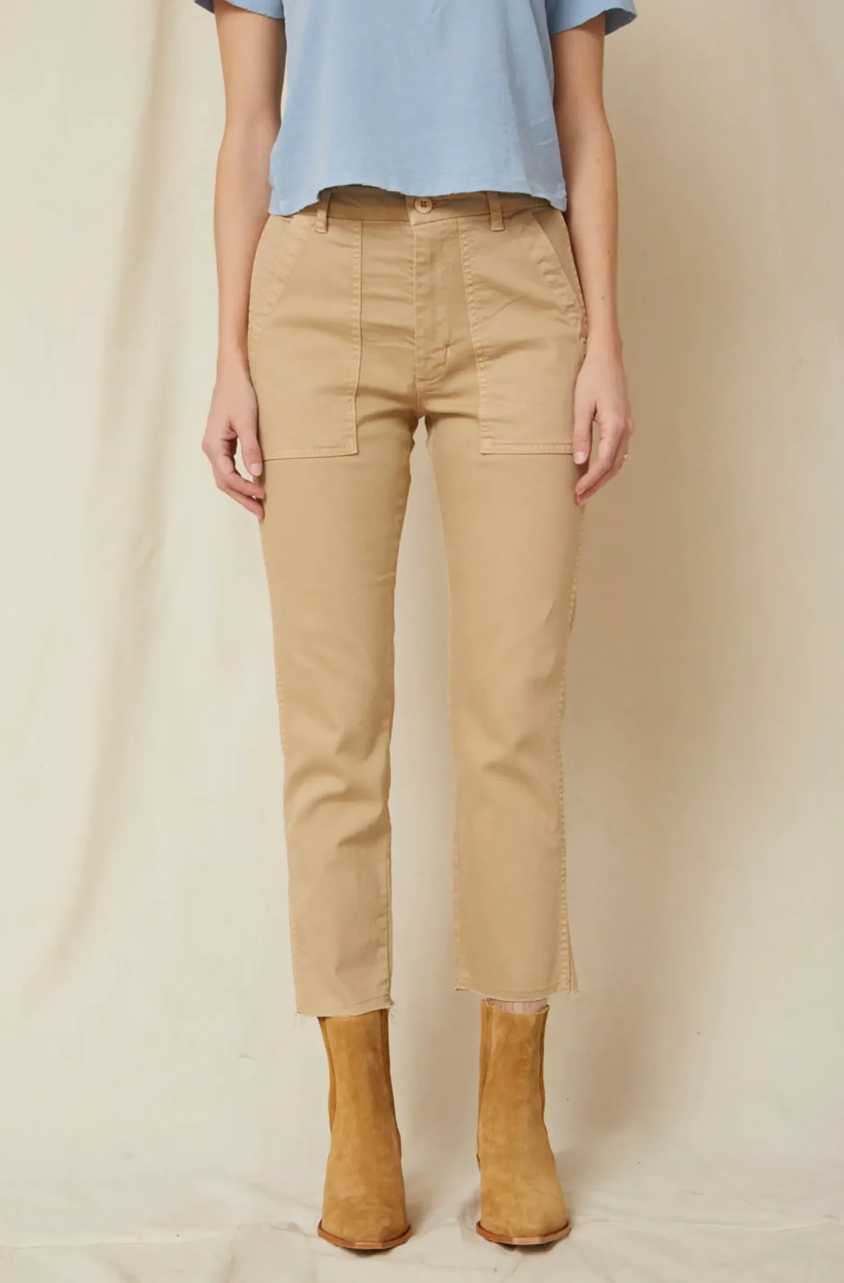 amo_easy_army_trouser_par_1.webp Pants | AMO Easy Army Trouser Parchment