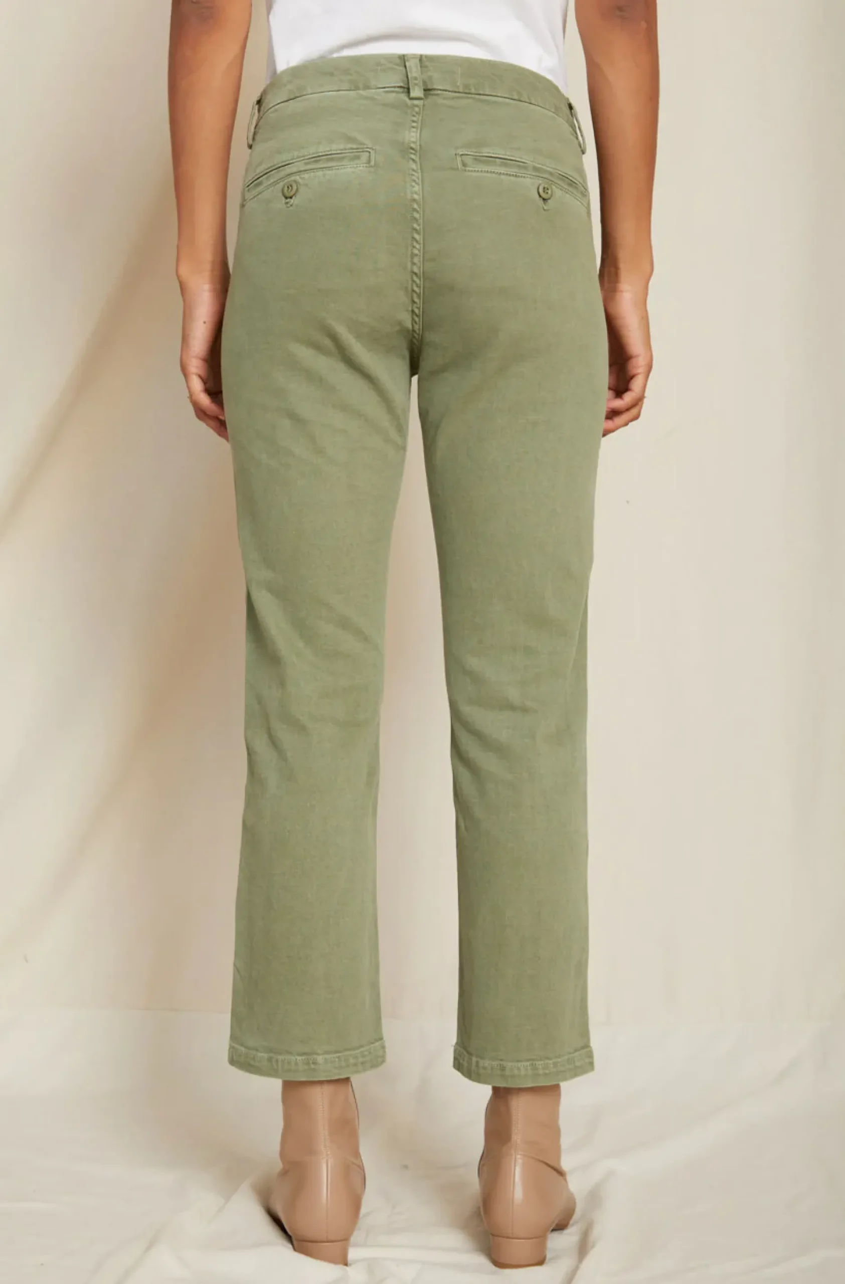 amo_easy_trouser_surplus_2.webp Pants | AMO Easy Trouser Surplus