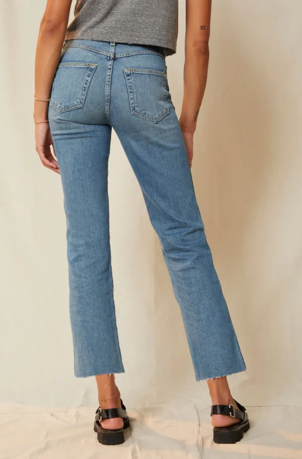 Denim | AMO High Rise Kick Crop Topanga