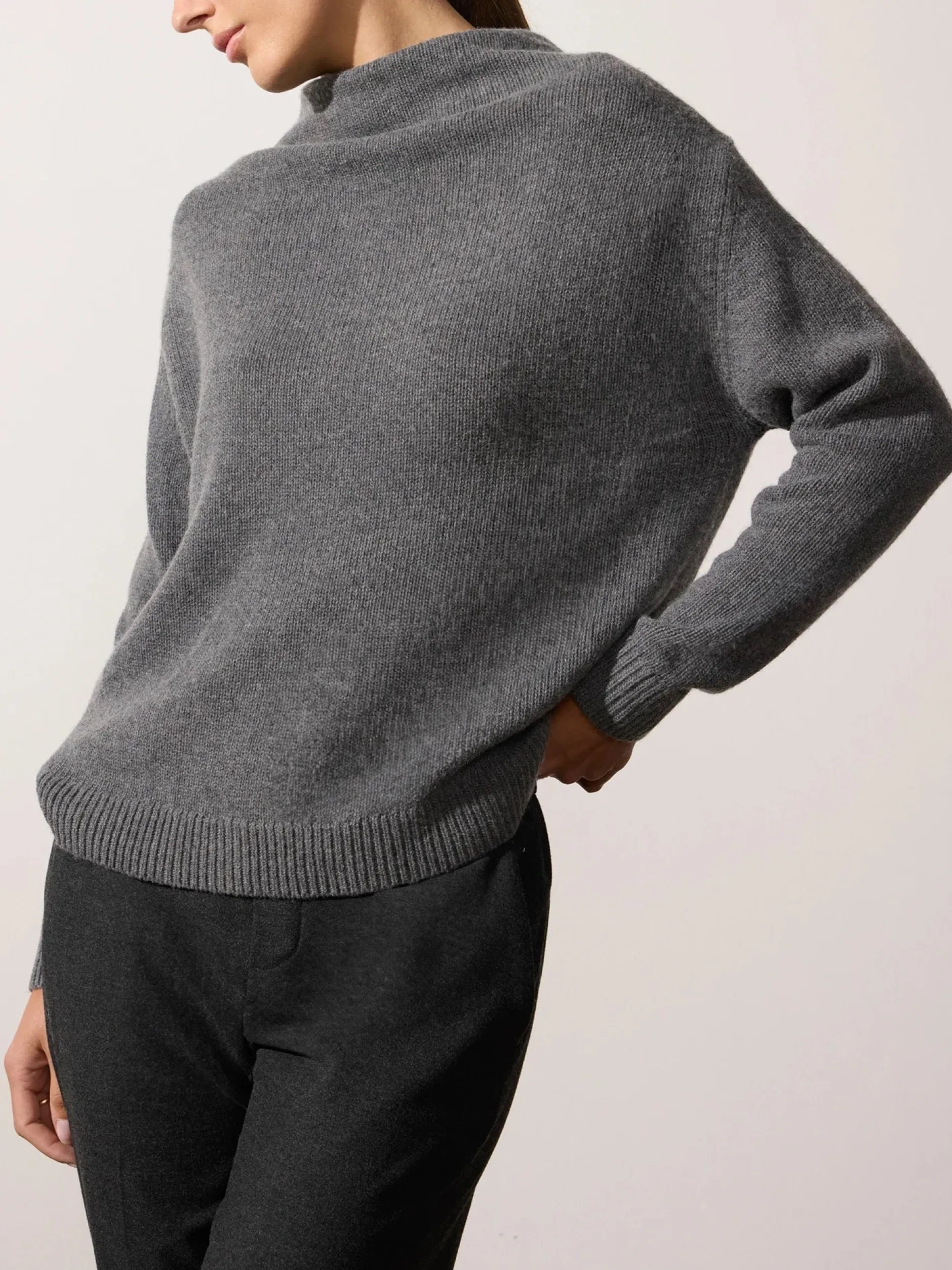 brochu_walker_theo_pullov_1.webp Sweaters | Brochu Walker Theo Pullover Flint