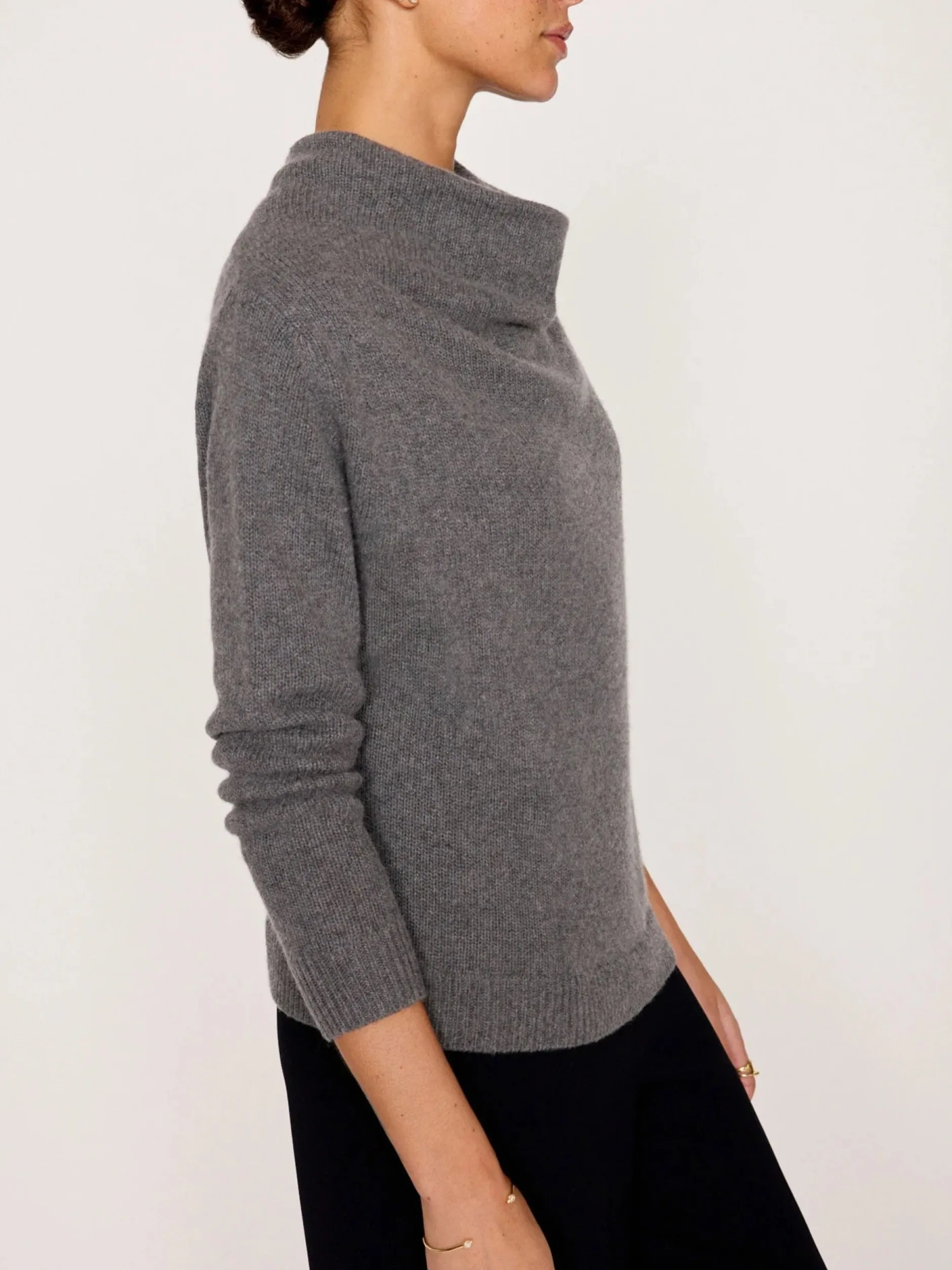 brochu_walker_theo_pullov_5.webp Sweaters | Brochu Walker Theo Pullover Flint