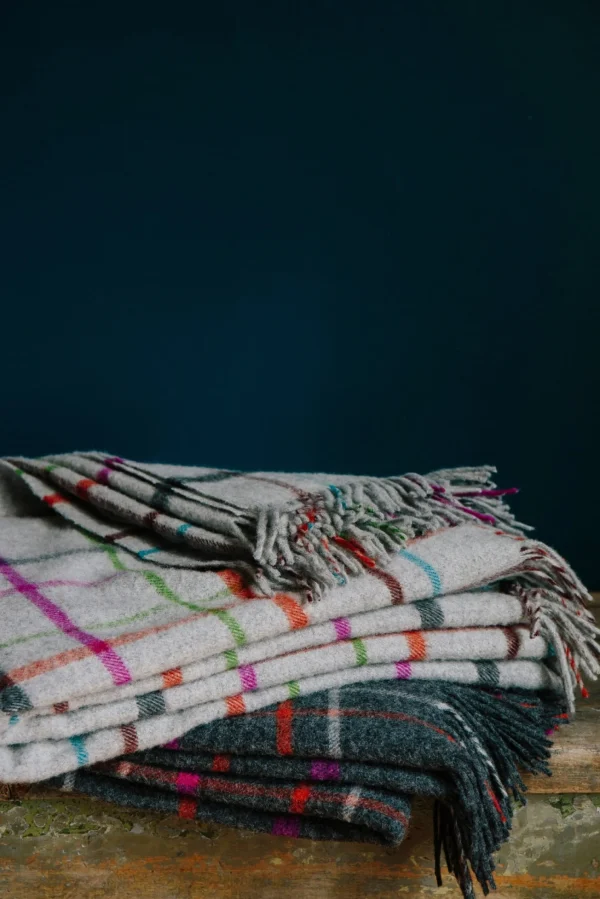 Throws | Evangeline 100% Merino Lambswool Patterned Throw Oatmeal Plaid Multi