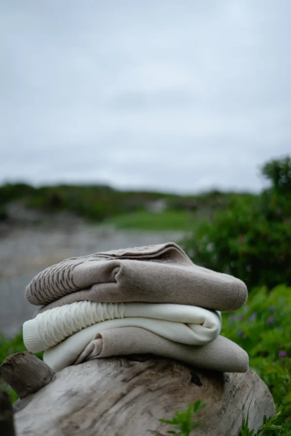 Throws | Evangeline Linen Scalloped Knit Throw Pearl