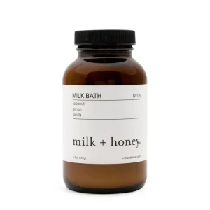 Beauty | Milk + Honey Milk Bath Blend Nº 05: Coconut, Lemon, Vanilla.