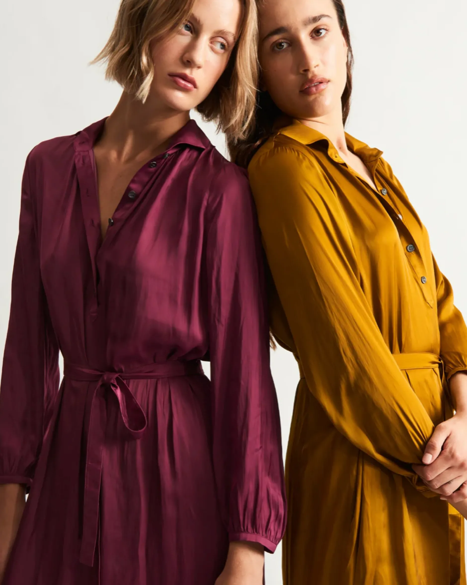 raquel_allegra_vivienne_d_0.webp Dresses | Raquel Allegra Vivienne Dress Gold