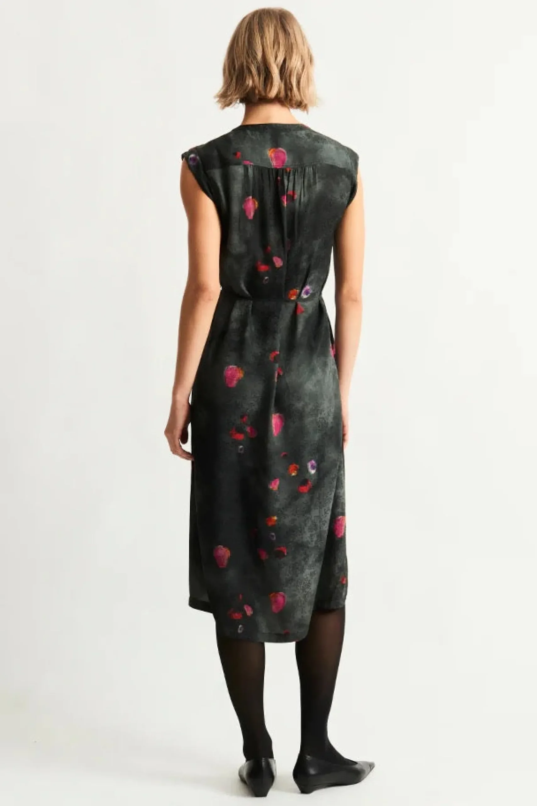 raquel_allegra_zaire_dres_3-1.webp Dresses | Raquel Allegra Zaire Dress Petal Black