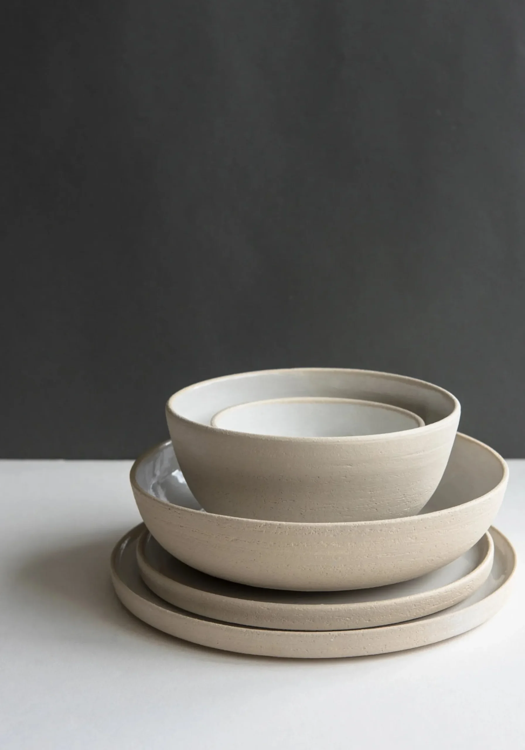stoneware_salad_plate_1.webp Tabletop | Thistle Hill Stoneware Salad Plate