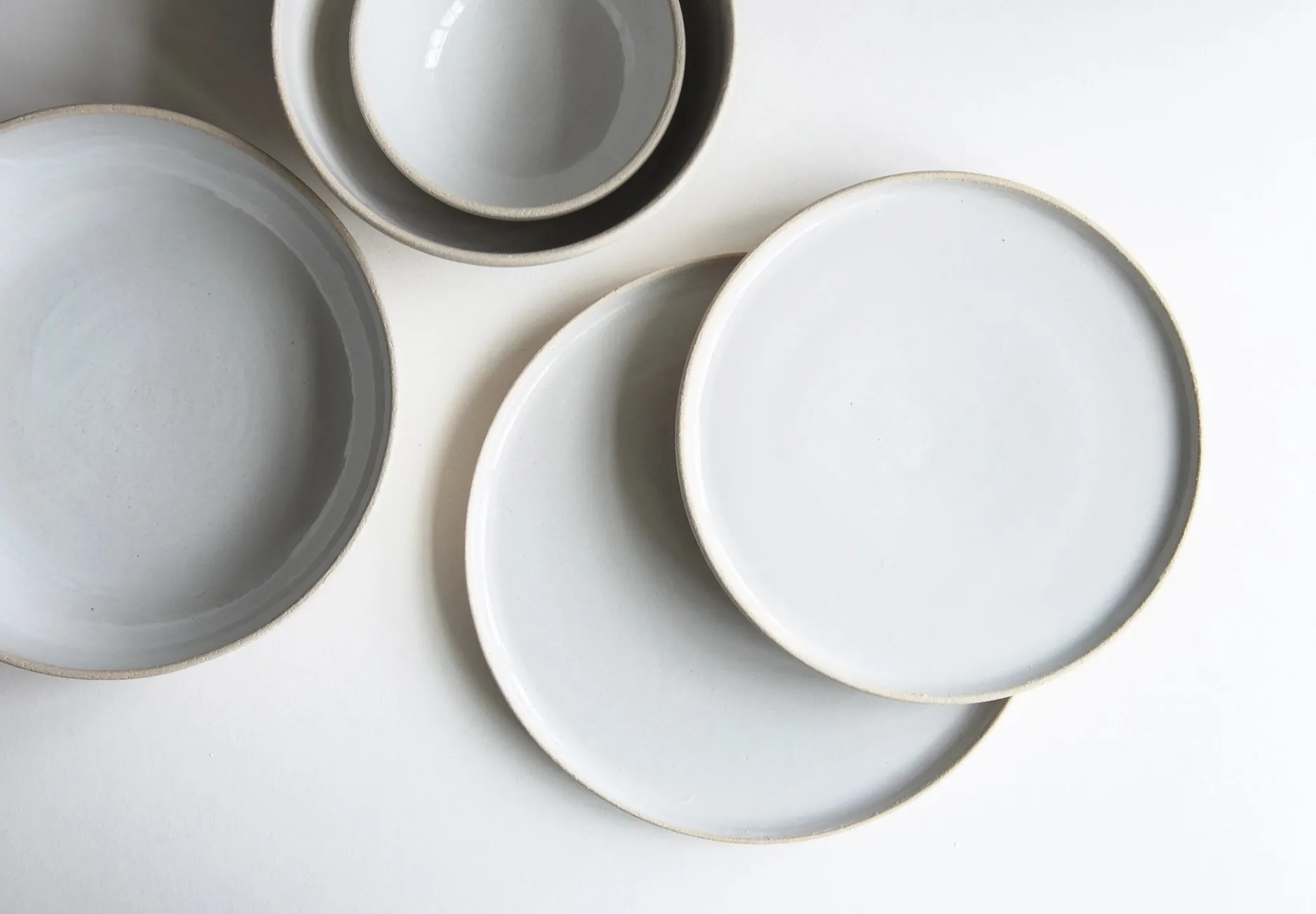 stoneware_salad_plate_3.webp Tabletop | Thistle Hill Stoneware Salad Plate