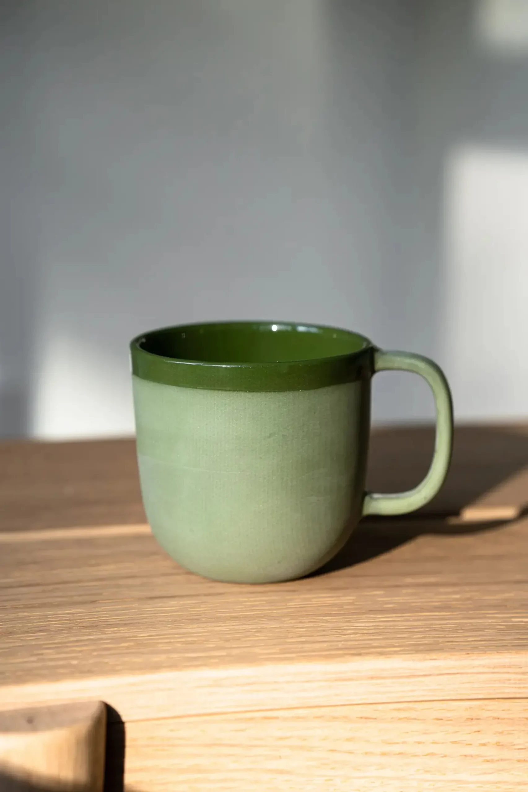 verdeware_porcelain_mug_0.webp Tabletop | Thistle Hill Verdeware Porcelain Mug