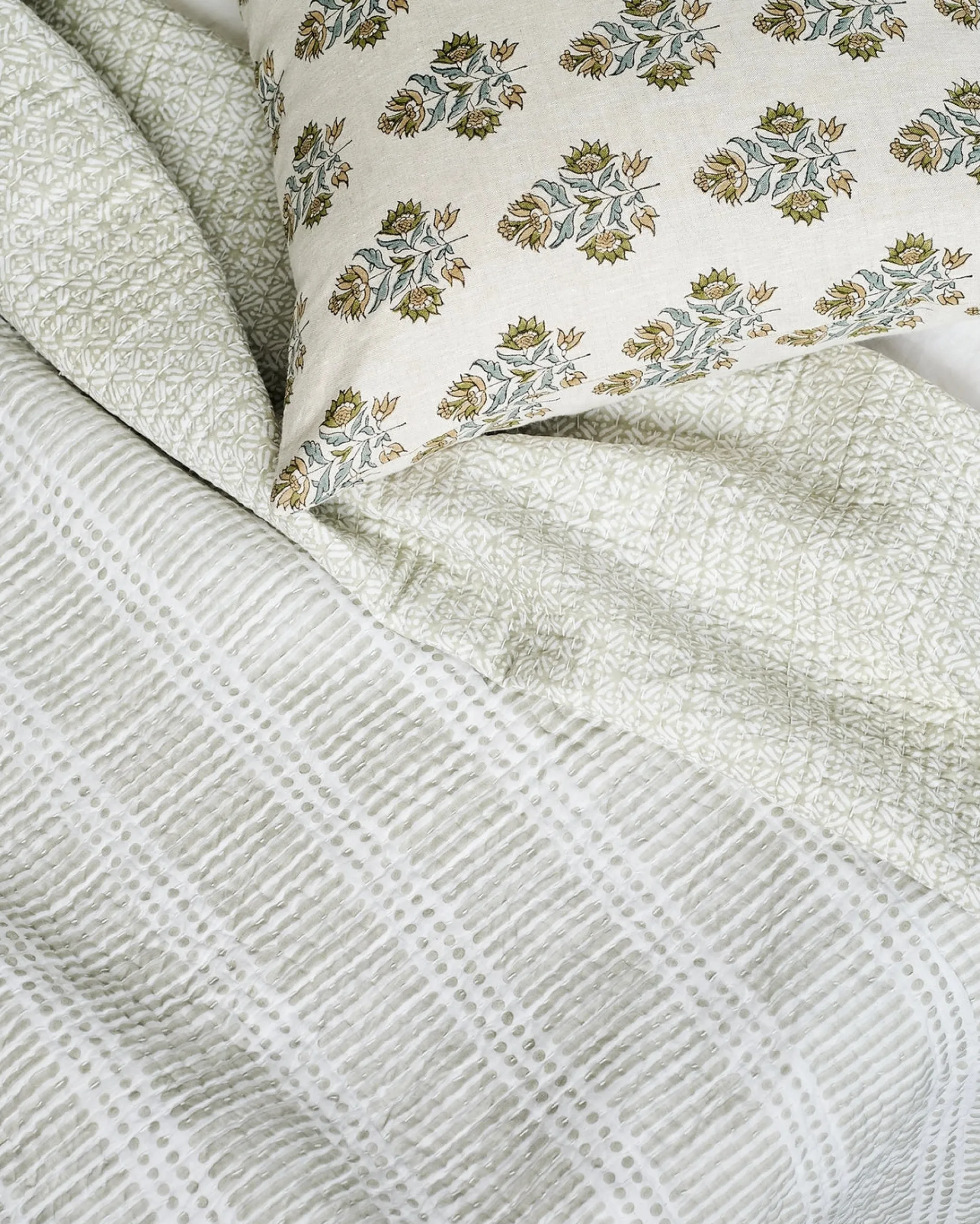 walter_g_dash_dot_quilt_1.webp Quilts + Coverlets | Walter G Dash Dot Quilt