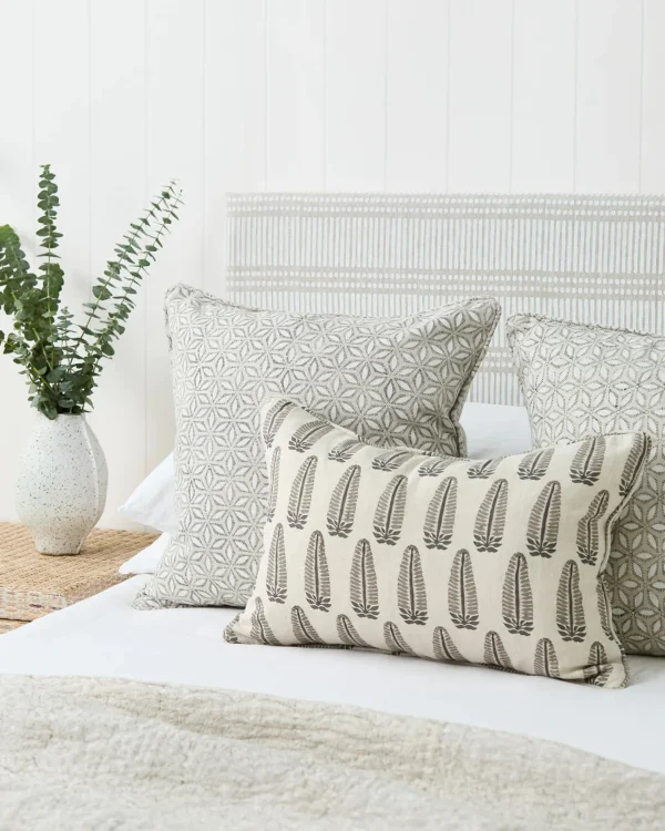 Pillows | Walter G Hanami Chalk linen cushion