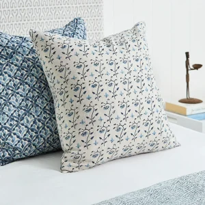 Pillows | Walter G Rangoli Riviera linen cushion
