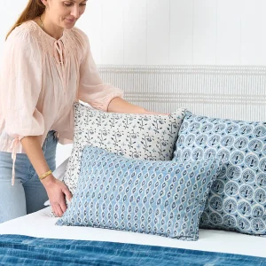Pillows | Walter G Rangoli Riviera linen cushion
