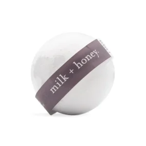 Beauty | Milk + Honey Bath Bomb No. 08 Lavender + Eucalyptus